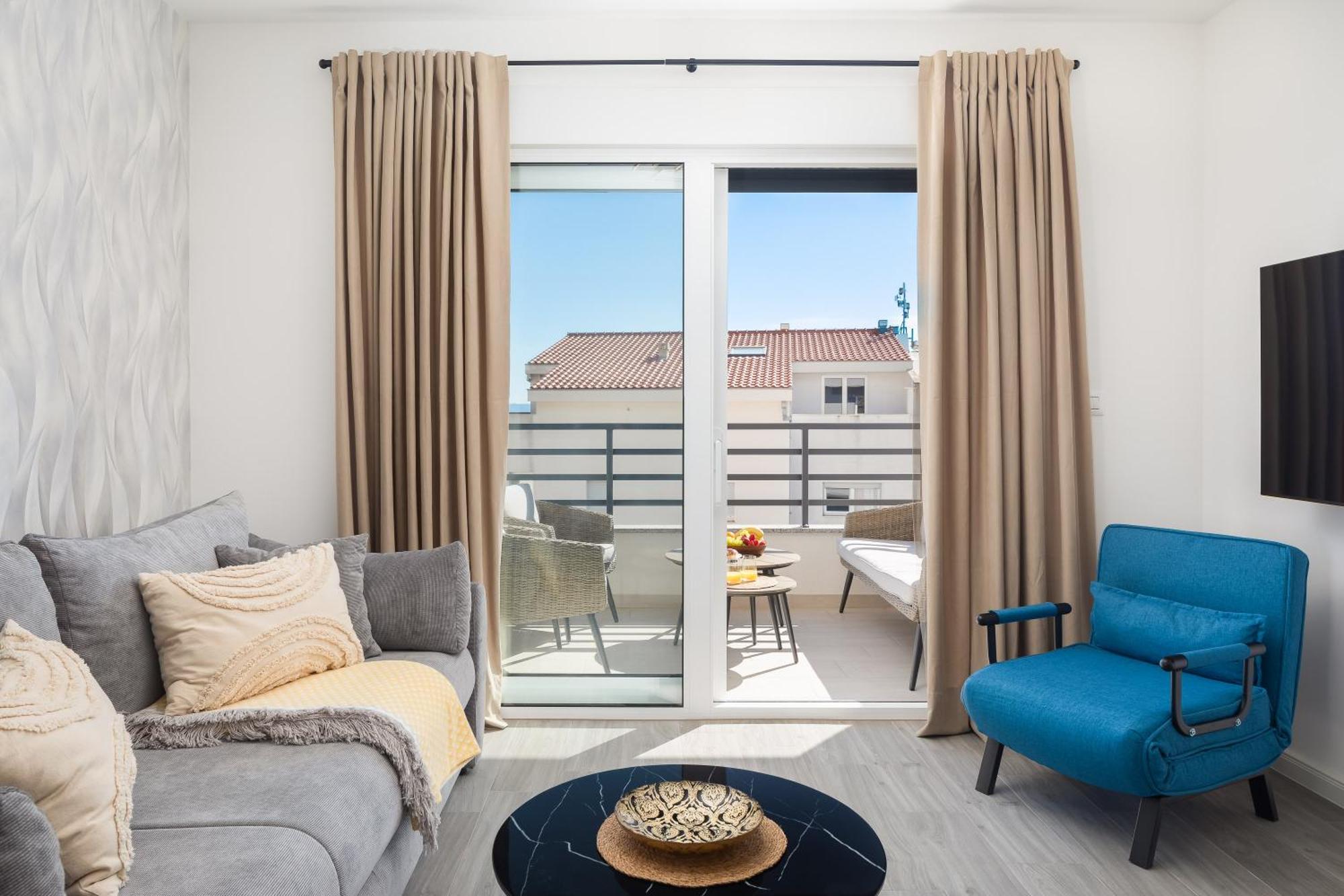 Apartament Tt With Sea View And Private Parking *