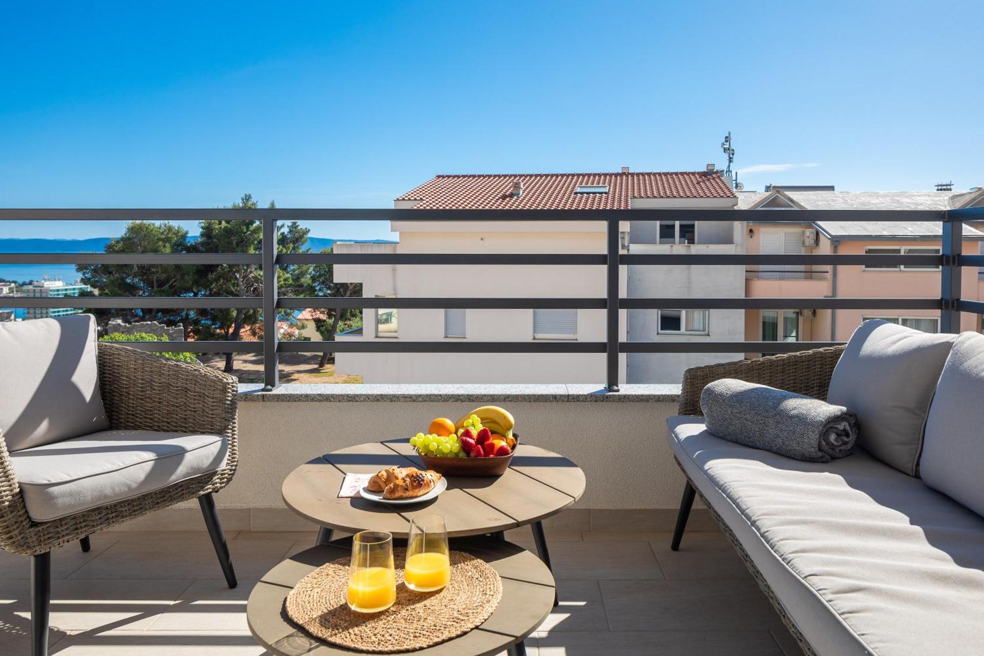Tt With Sea View And Private Parking * Makarska